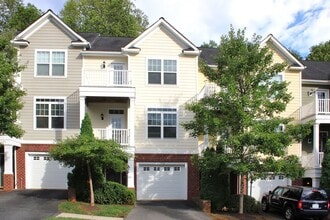 Building Photo - 1616 Kempton Pl