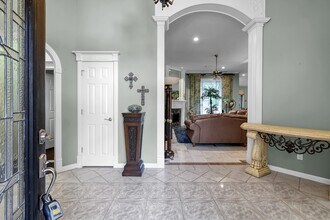 Building Photo - 192 Monterrey Rd W