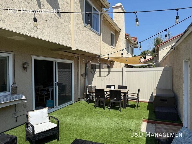 Foto del edificio - 1743 Edgefield Ln