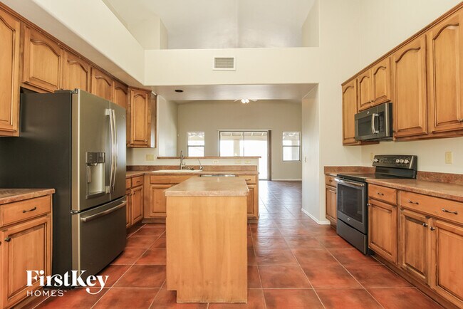 Foto del edificio - 8229 N Sombrero Point Dr