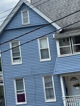 Building Photo - 11 7th St