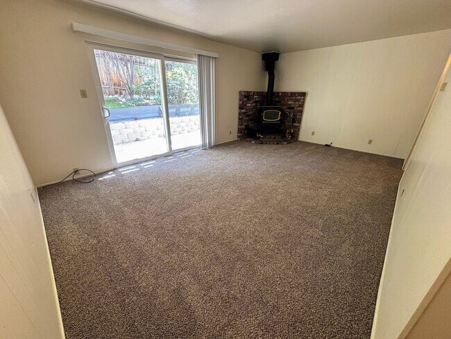 Building Photo - 2 bedroom Lake Tahoe townhome!