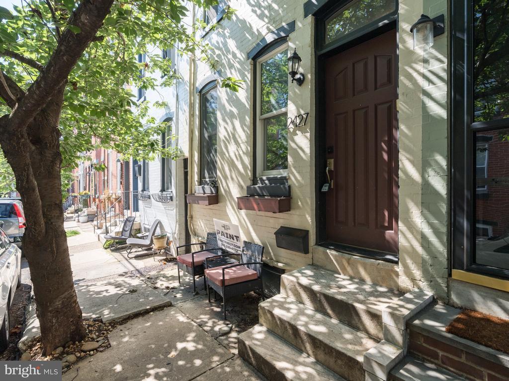 Foto principal - 2427 Perot St