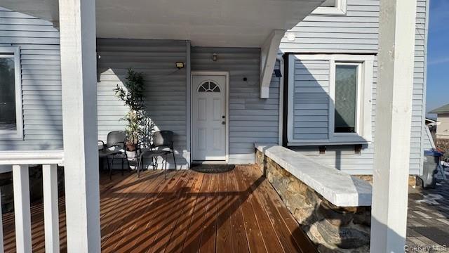 Foto del edificio - 25 Tibbits Ave