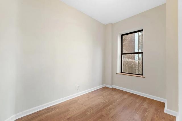 Building Photo - 3 bedroom in NEW YORK NY 10009