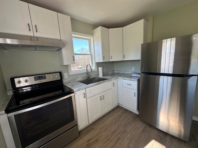 Foto del edificio - 1468 Bristol Caverns Hwy