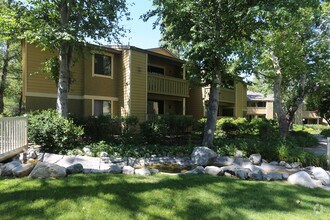 Building Photo - River Oaks Apartments