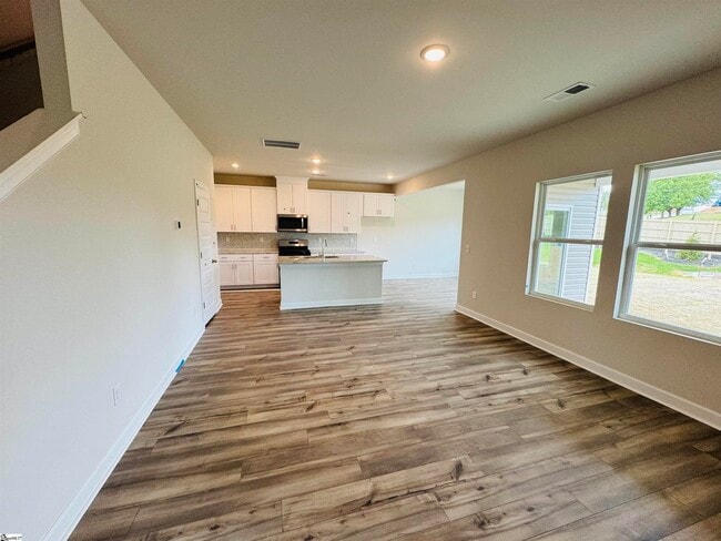 Foto del edificio - 143 Longleaf Ln