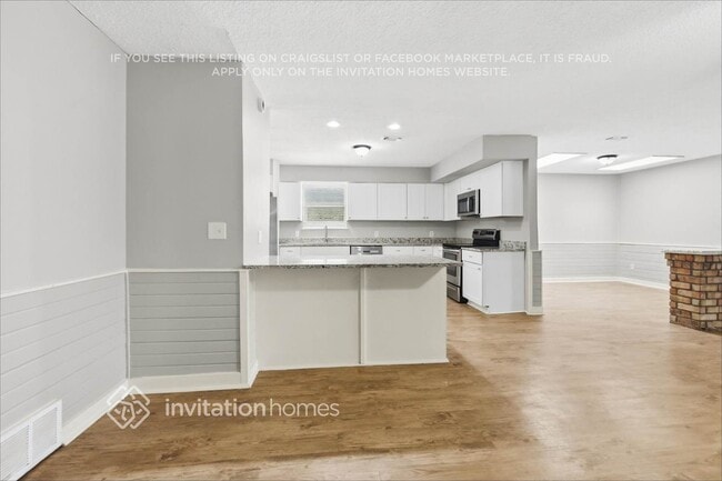 Building Photo - 3212 Glenmont Dr