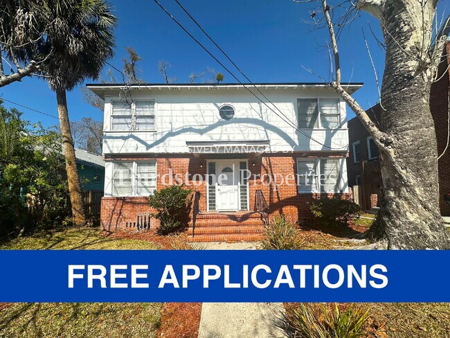 Building Photo - 2659 College St