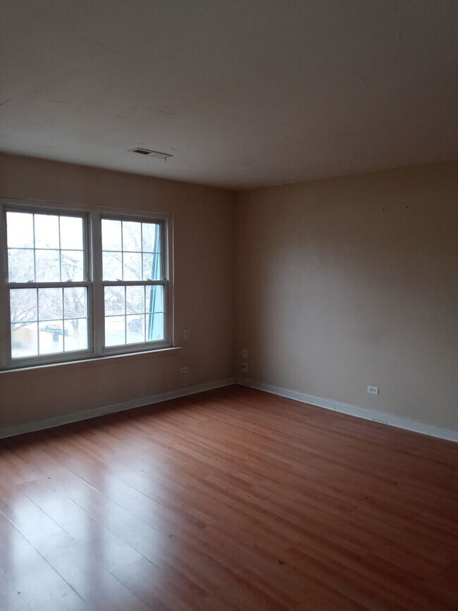 Foto del edificio - 9434 E Girard Ave