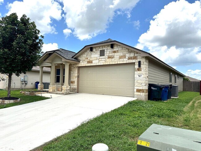 Foto del edificio - Ready for MOVE-IN - Very Nice- 1 Story 3 B...