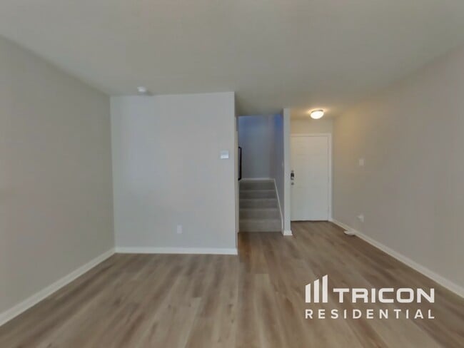 Foto del edificio - 7310 Canyon Lgt
