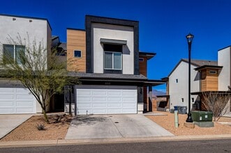 Building Photo - 3333 Big Bnd Ln
