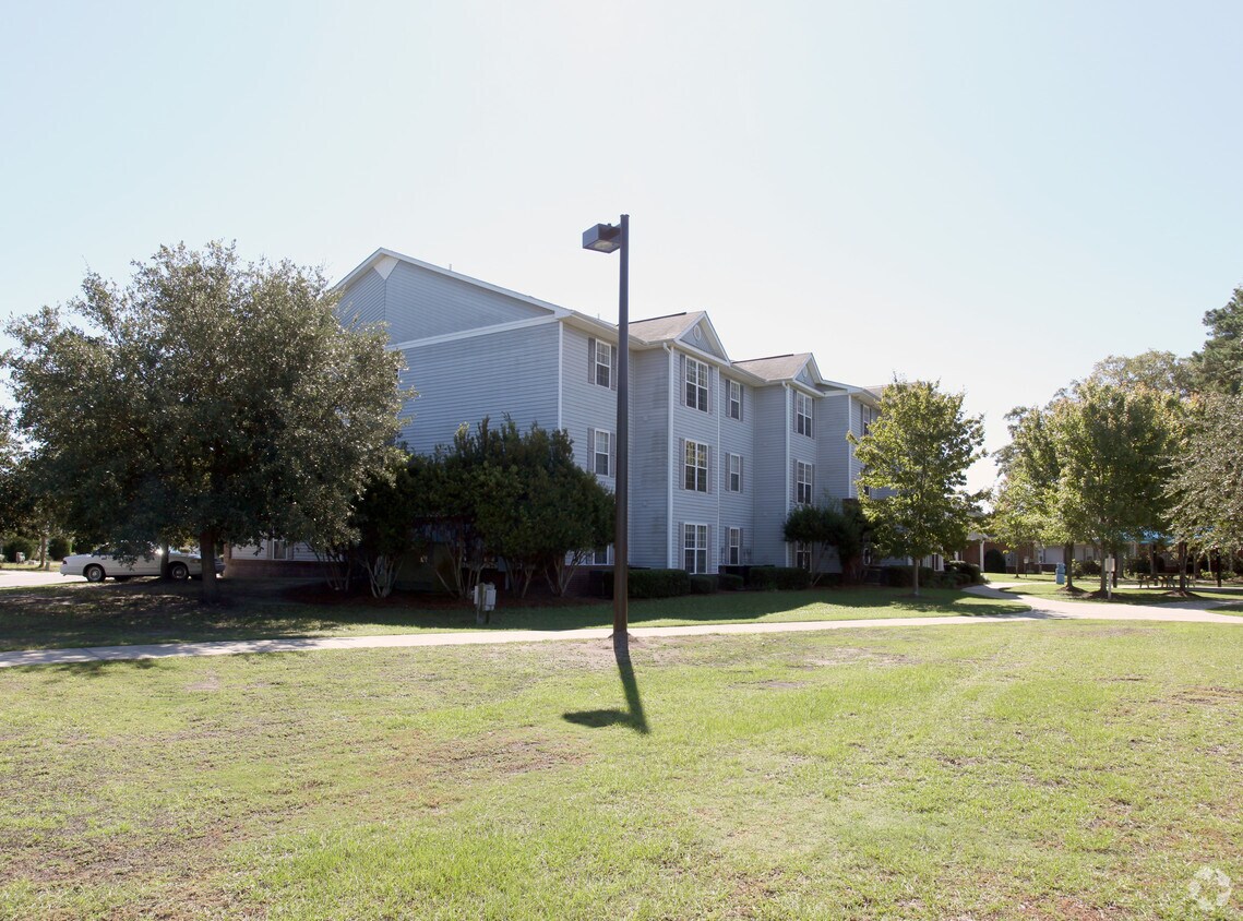 Swansgate Apartments Apartments in Myrtle Beach, SC