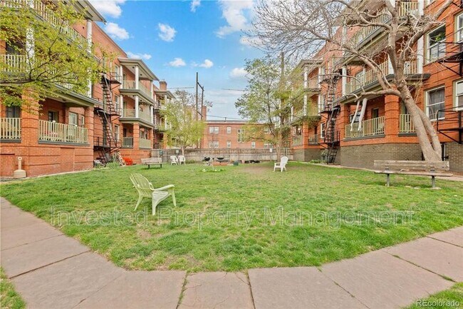 Building Photo - 1356 N Pearl St