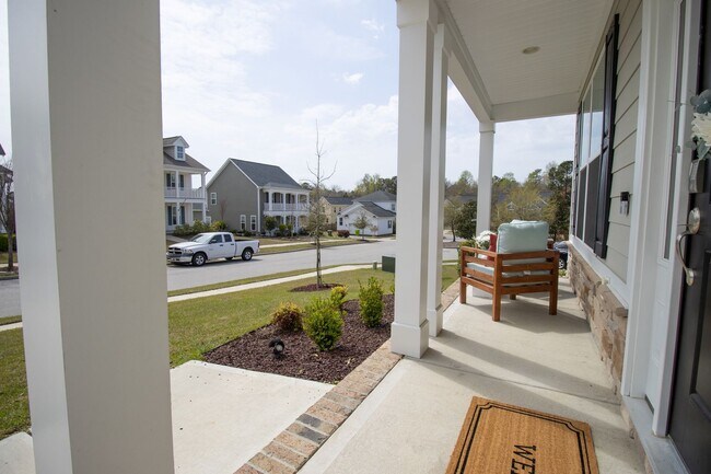 Building Photo - Charming 4-Bedroom Rental in Columbia’s De...