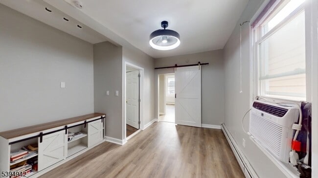 Foto del edificio - 277 2nd Ave W