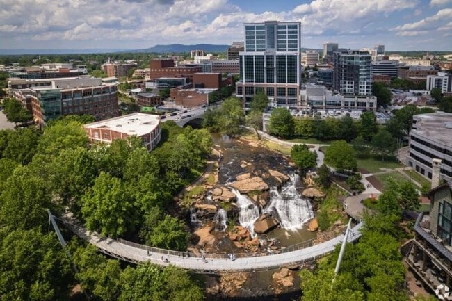 The Most-Searched Small Cities on Apartments.com Mid-2025
