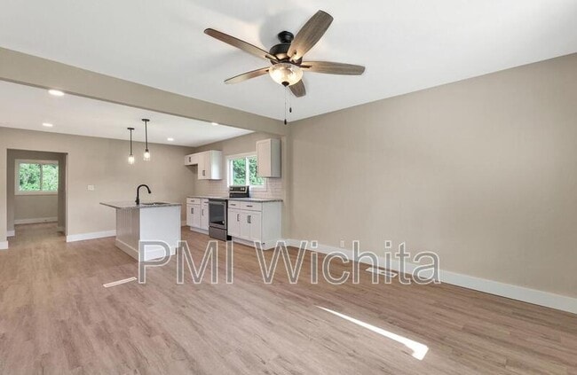 Foto del edificio - 339 N Joann St