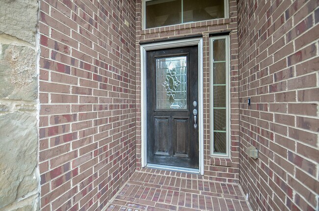 Building Photo - 2227 Leonetti Ln