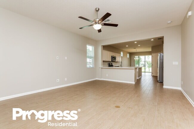 Building Photo - 2254 Ficus Aly