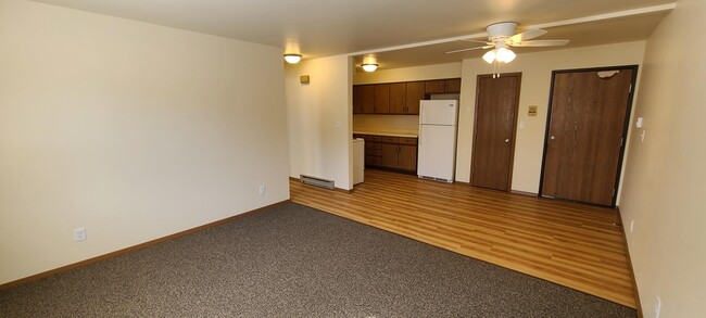 kitchen entry - 801 S Lincoln Dr