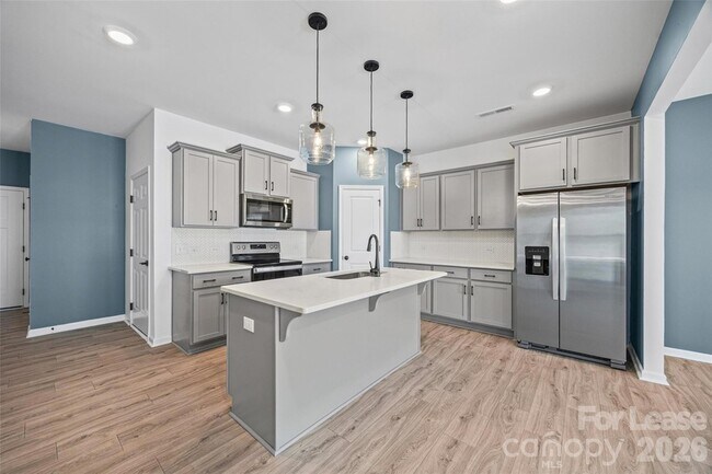 Foto del edificio - 512 Station St