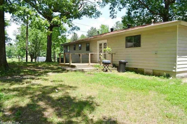 Building Photo - 15104 Vimy Ridge Rd