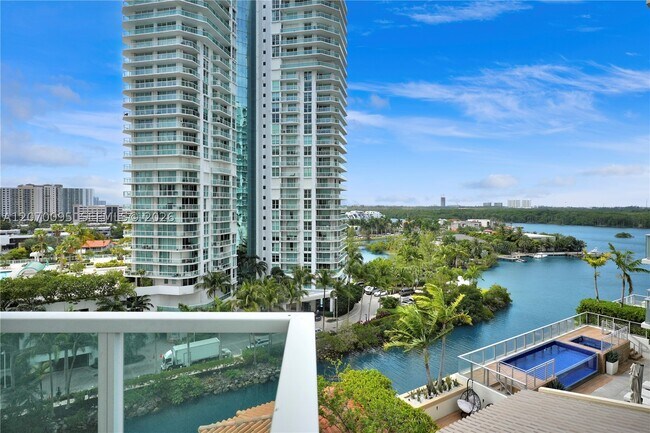 Foto del edificio - 250 Sunny Isles Blvd
