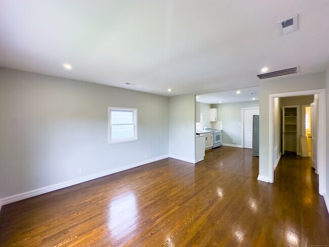 Foto del edificio - 249-251-251 Horace St