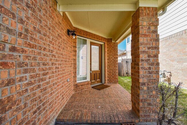 Building Photo - 5827 Lundwood Ln