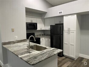 Building Photo - 13631 Eagle Ridge Dr