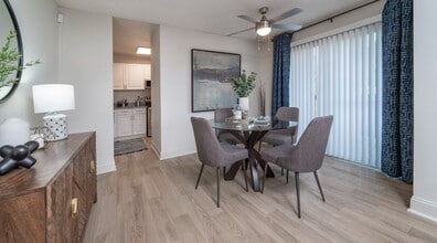 Building Photo - Nora 3200