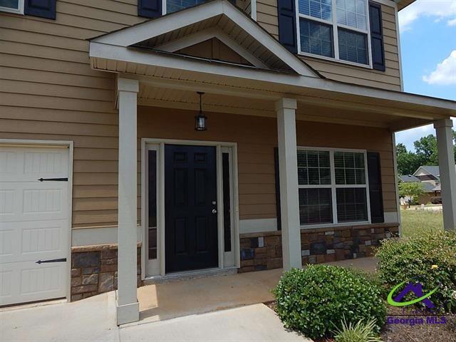Foto del edificio - 102 Broomsedge Ln