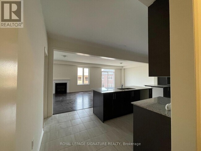 Building Photo - 1231 Plymouth Dr