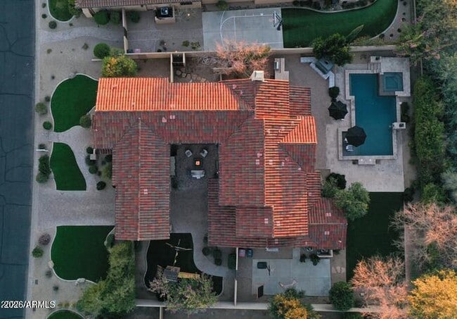 Building Photo - 8280 E Tailfeather Dr