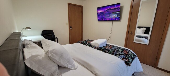 Building Photo - 19925 Wallingford Ave N