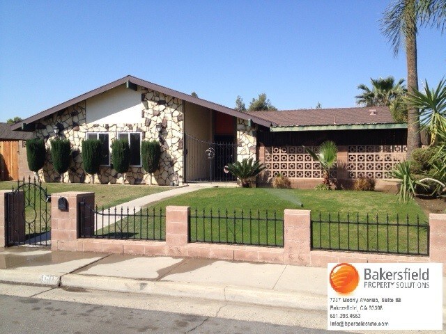 Primary Photo - 4507 McCray St