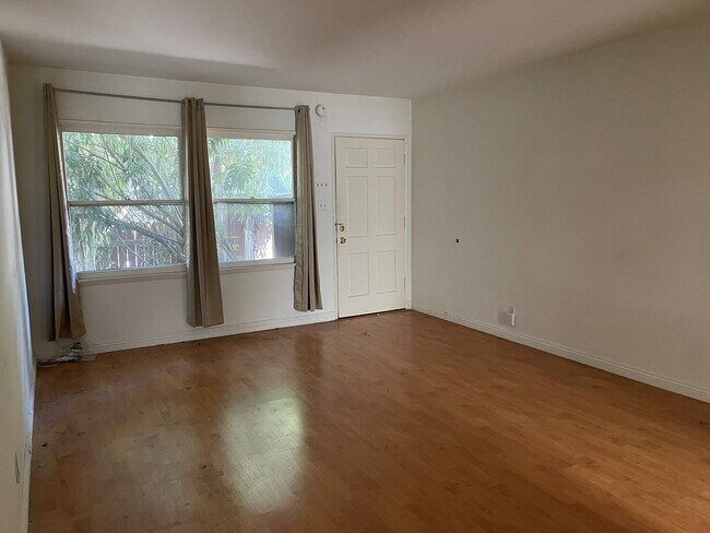 Foto del edificio - 3646 Vinton Ave
