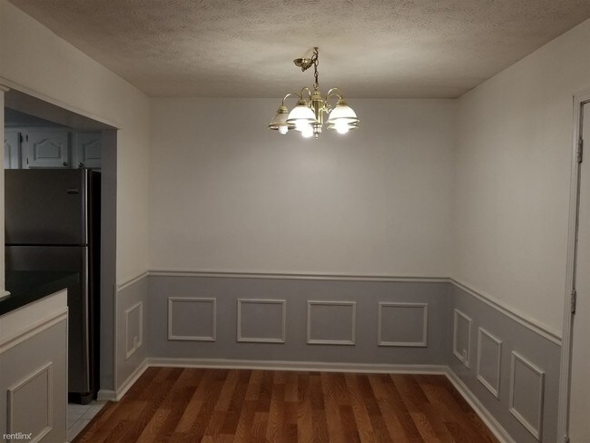 Foto del edificio - 7006 Wildwood Cir