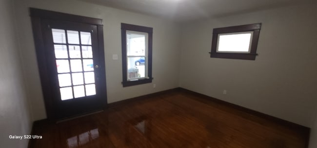 Foto del edificio - 2428 Nill Ave