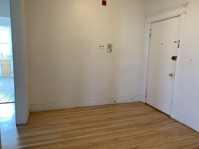 Foto del edificio - Spacious Allston 2 bed plus office availab...