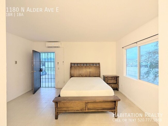 Building Photo - 1180 N Alder Ave