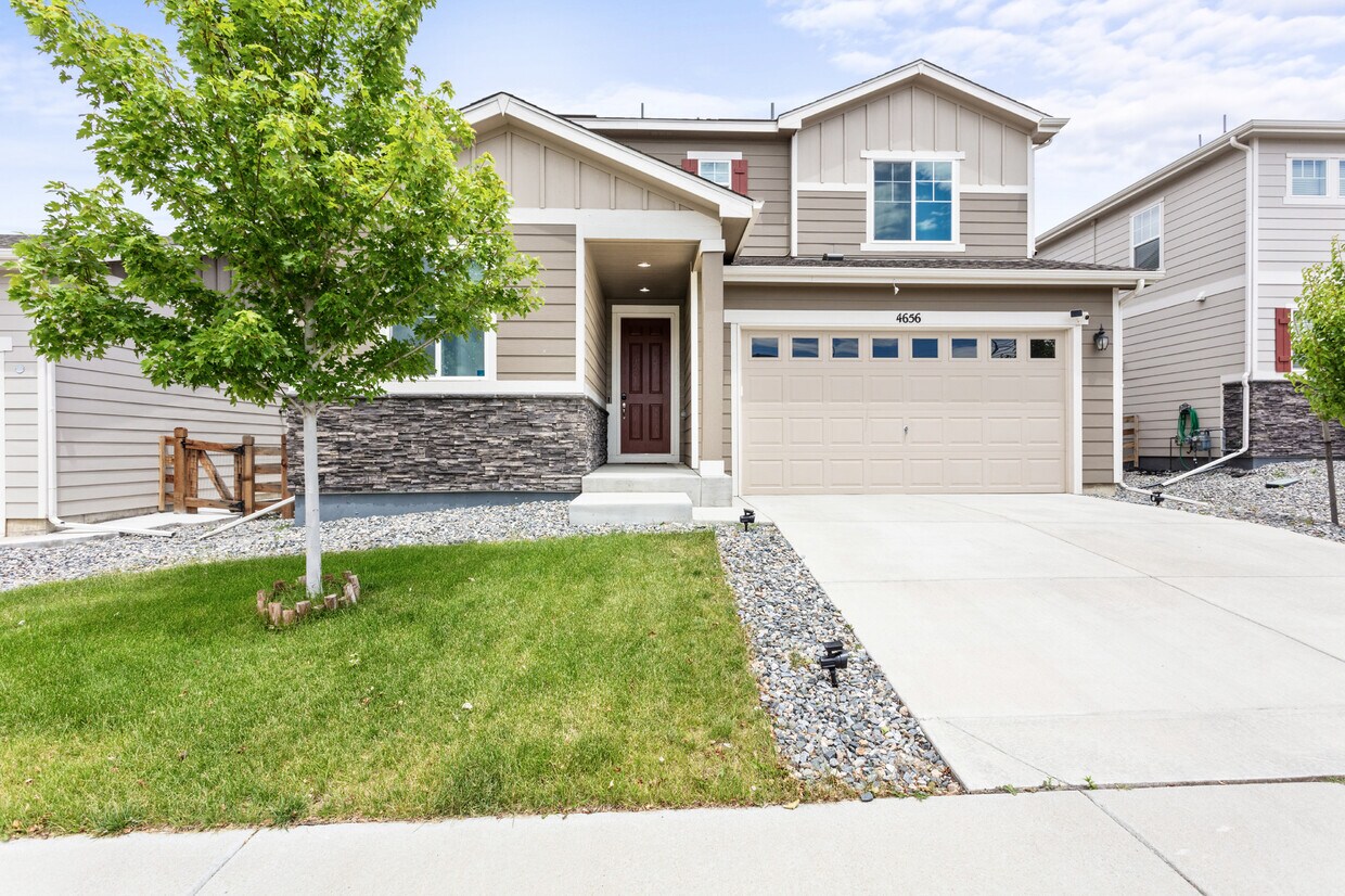 Home Front - 4656 S Malaya Ct
