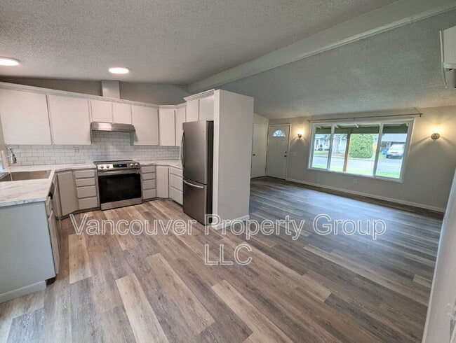 Building Photo - 800 NW 82nd St