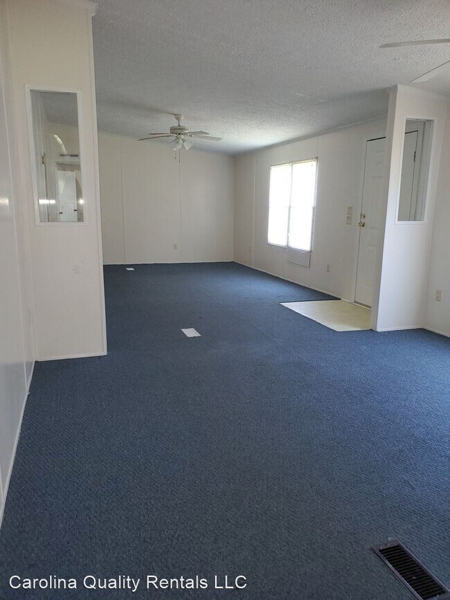 Building Photo - 4 br, 2 bath House - 20 Fowler Lane