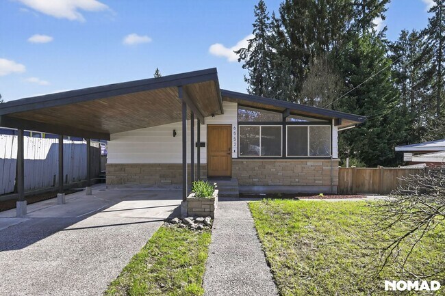 Foto del edificio - 6552 38th Ave NE