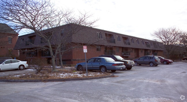 Building Photo - 32-54 Sea St Ext