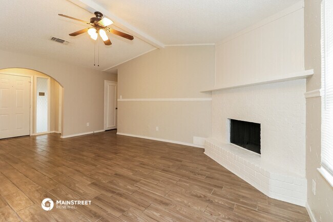 Foto del edificio - 2608 Hilldale Blvd